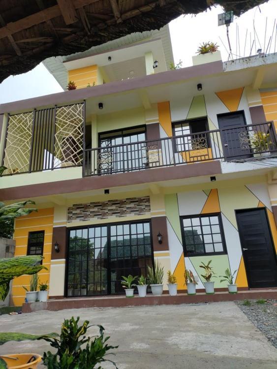 Casa De Flores Alaminos Exterior photo