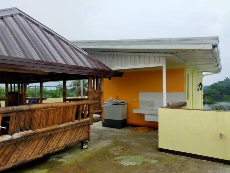 Casa De Flores Alaminos Exterior photo